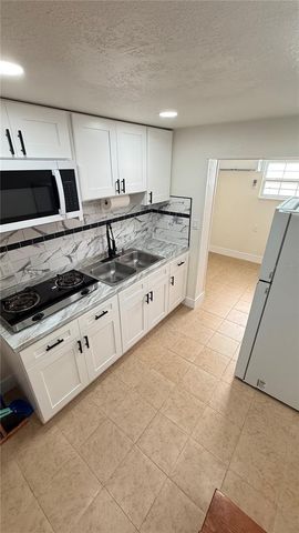 4417 W HIAWATHA STREET, Tampa, FL 33614