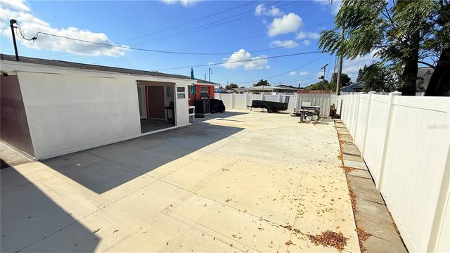 4417 W HIAWATHA STREET, Tampa, FL 33614