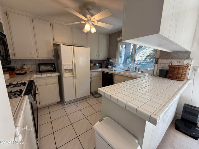 7254 Pomelo Drive, West Hills, CA 91307