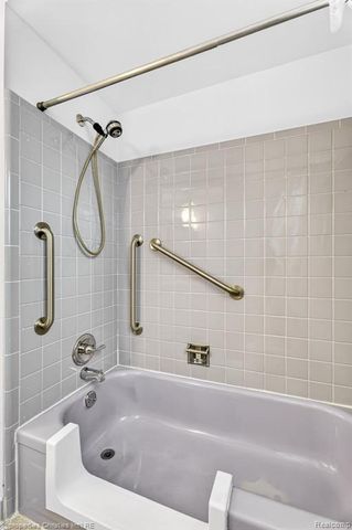 36004 Whitcomb Street, Livonia, MI 48154