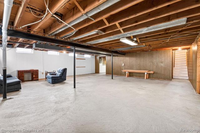 36004 Whitcomb Street, Livonia, MI 48154