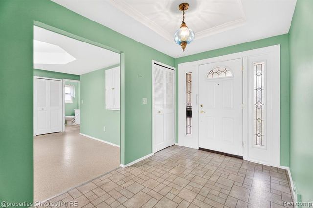 36004 Whitcomb Street, Livonia, MI 48154