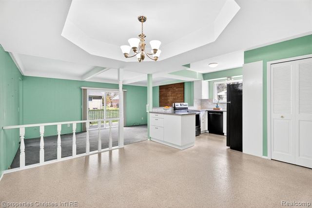 36004 Whitcomb Street, Livonia, MI 48154