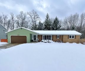 1956 Trinity Lane, Jackson, MI 49201