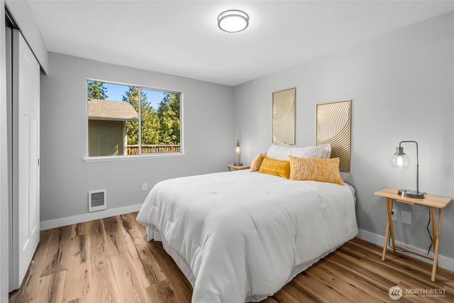 7058 Corfu Boulevard NE, Bremerton, WA 98311