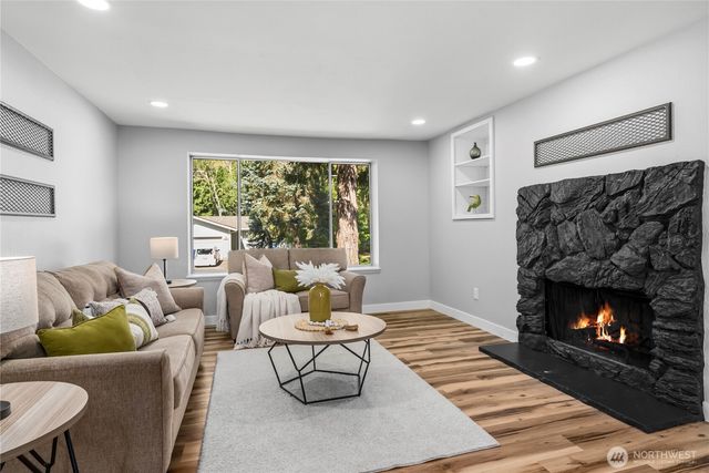 7058 Corfu Boulevard NE, Bremerton, WA 98311