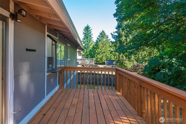 7058 Corfu Boulevard NE, Bremerton, WA 98311