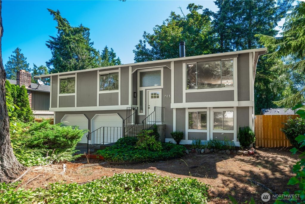 7058 Corfu Boulevard NE, Bremerton, WA 98311