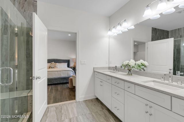 2 Foulks Terrace 1805, Lincroft, NJ 07738