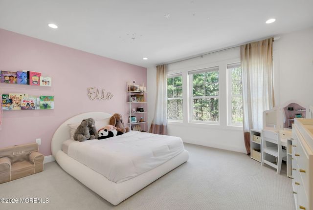 2 Foulks Terrace 1805, Lincroft, NJ 07738