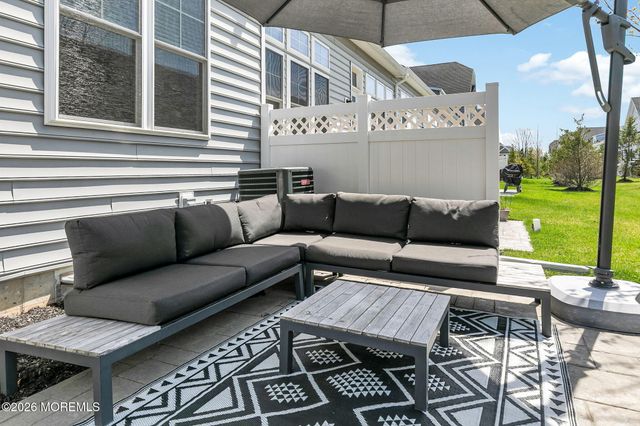 2 Foulks Terrace 1805, Lincroft, NJ 07738