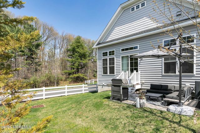 2 Foulks Terrace 1805, Lincroft, NJ 07738