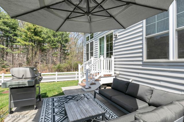 2 Foulks Terrace 1805, Lincroft, NJ 07738
