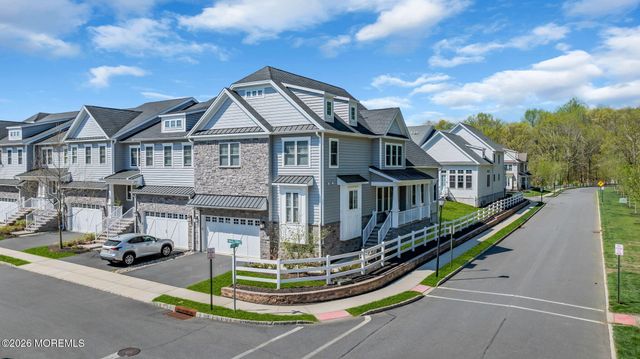 2 Foulks Terrace 1805, Lincroft, NJ 07738