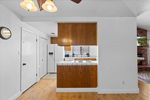 1311 Burgundy Ct, Lodi, CA 95242