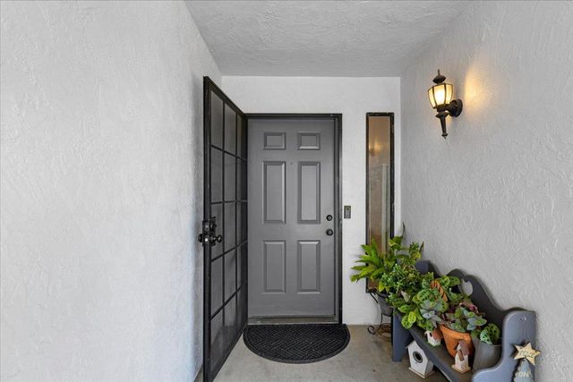 1311 Burgundy Ct, Lodi, CA 95242