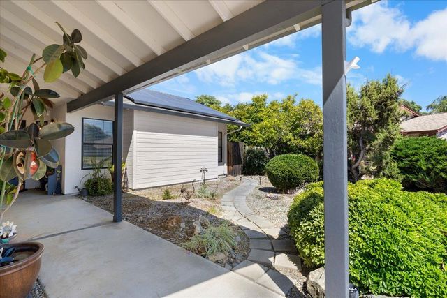 1311 Burgundy Ct, Lodi, CA 95242