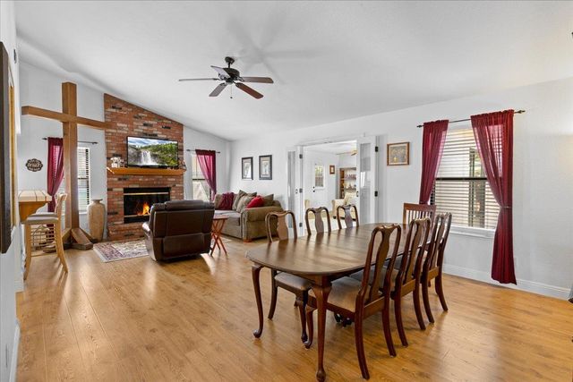 1311 Burgundy Ct, Lodi, CA 95242