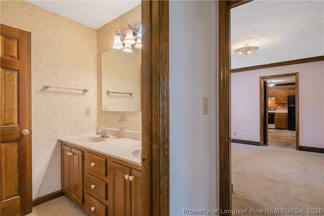 5605 Mum Creek Lane, Fayetteville, NC 28304