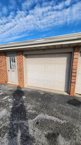 604 Cambridge Court 2a, Munster, IN 46321