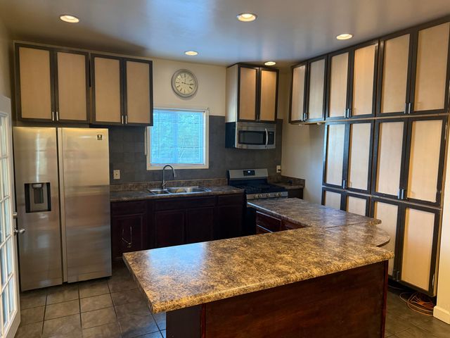 3619 E 12th Avenue, Gary, IN 46403