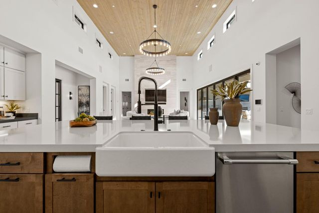 5001 Greyson Creek Dr, El Dorado Hills, CA 95762