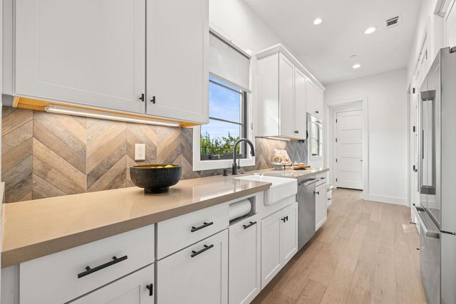 5001 Greyson Creek Dr, El Dorado Hills, CA 95762