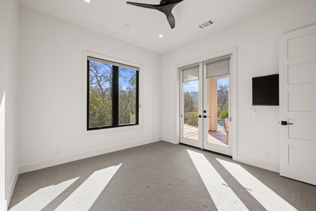 5001 Greyson Creek Dr, El Dorado Hills, CA 95762