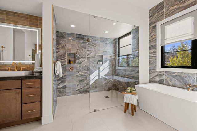 5001 Greyson Creek Dr, El Dorado Hills, CA 95762