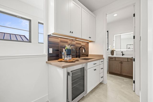 5001 Greyson Creek Dr, El Dorado Hills, CA 95762