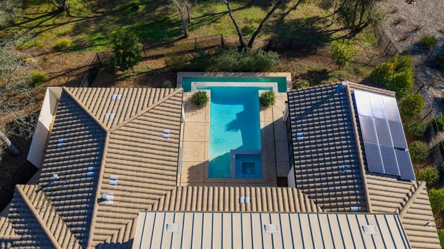 5001 Greyson Creek Dr, El Dorado Hills, CA 95762