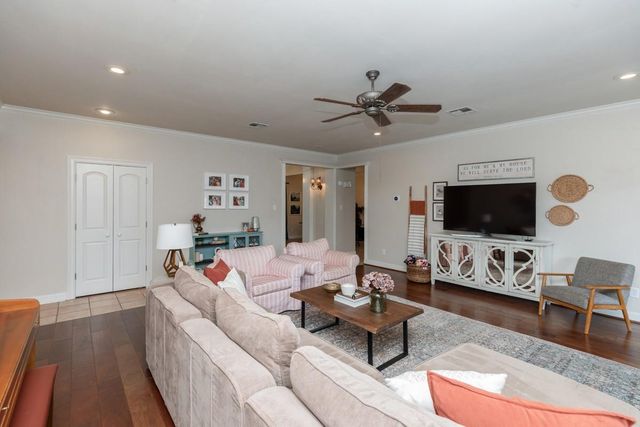 430 Bonura Road N, Sour Lake, TX 77659