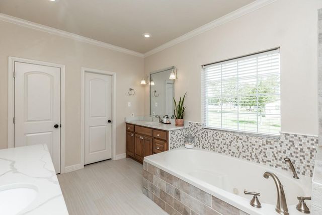 430 Bonura Road N, Sour Lake, TX 77659