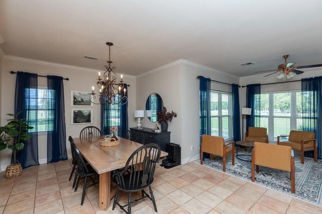 430 Bonura Road N, Sour Lake, TX 77659