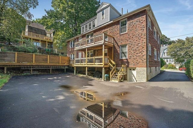 54 Crosby Road 2, Newton, MA 02467