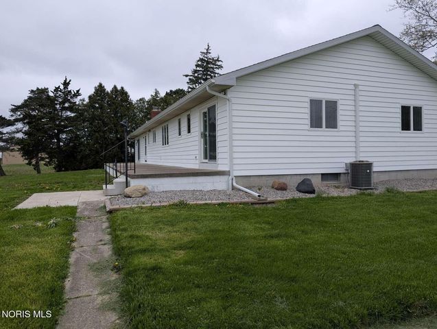 3327 State Route 120, Metamora, OH 43540