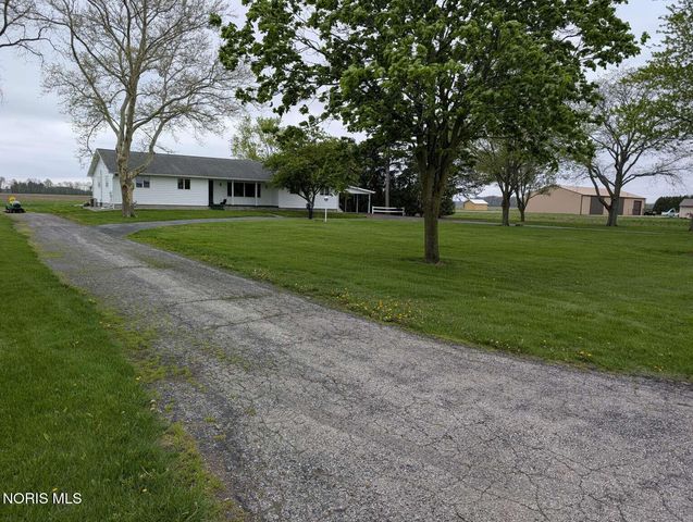3327 State Route 120, Metamora, OH 43540