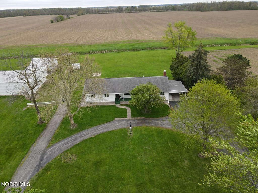 3327 State Route 120, Metamora, OH 43540