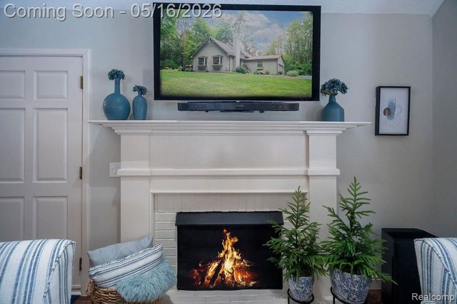 9256 Pine Hill Trail, Hartland Township, MI 48430