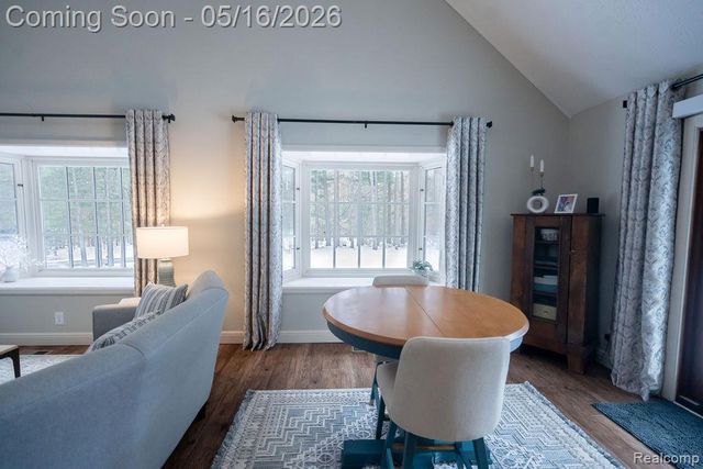 9256 Pine Hill Trail, Hartland Township, MI 48430