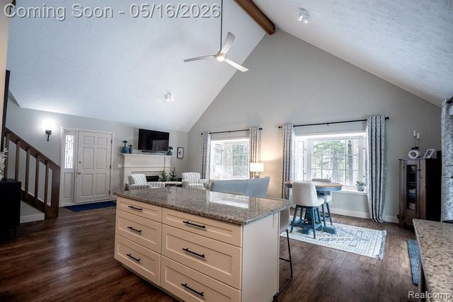 9256 Pine Hill Trail, Hartland Township, MI 48430