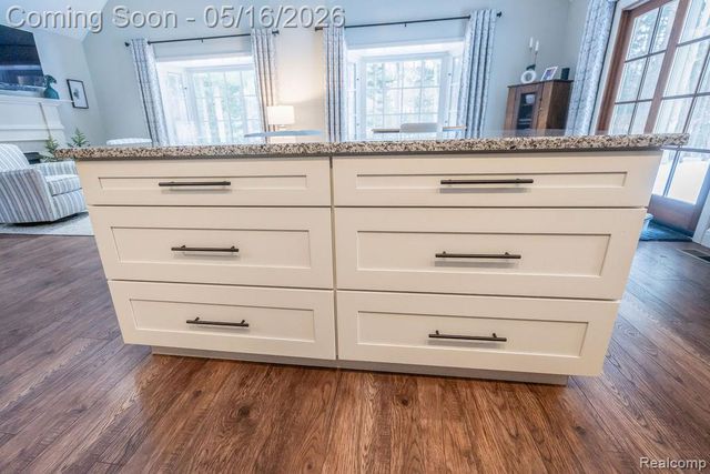 9256 Pine Hill Trail, Hartland Township, MI 48430