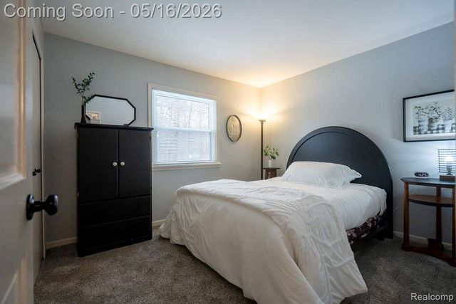 9256 Pine Hill Trail, Hartland Township, MI 48430