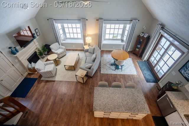 9256 Pine Hill Trail, Hartland Township, MI 48430