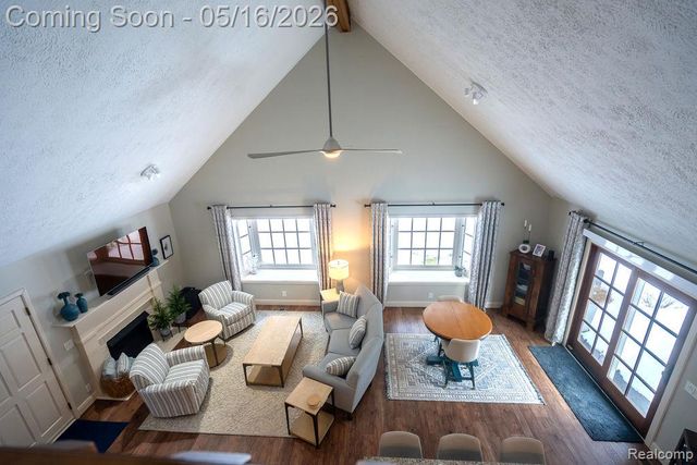 9256 Pine Hill Trail, Hartland Township, MI 48430