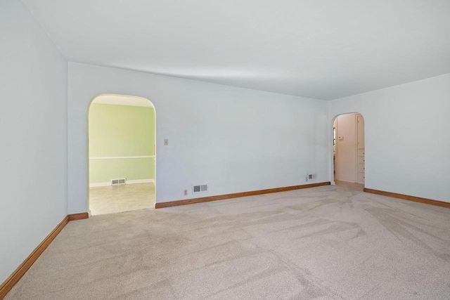 1332 ONEIDA STREET, Menasha, WI 54952