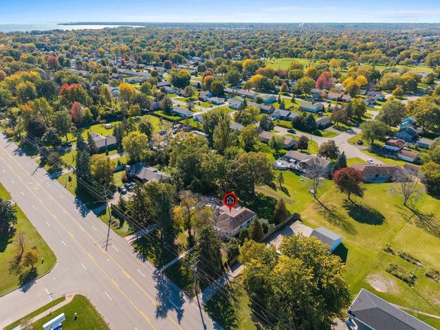 1332 ONEIDA STREET, Menasha, WI 54952