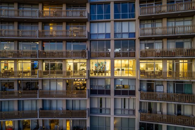 6211 W Northwest Highway 707, Dallas, TX 75225
