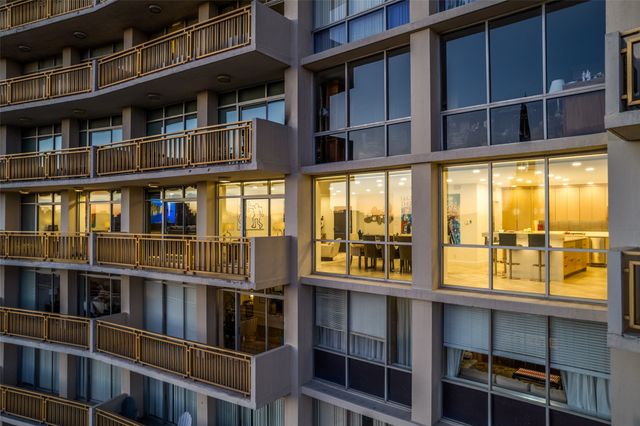 6211 W Northwest Highway 707, Dallas, TX 75225