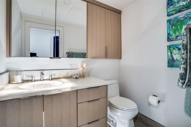 6211 W Northwest Highway 707, Dallas, TX 75225